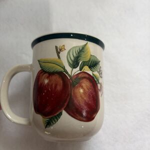 VINTAGE CASUALS by China Pearl Apples Coffee Cup Mugs Stoneware EUC
